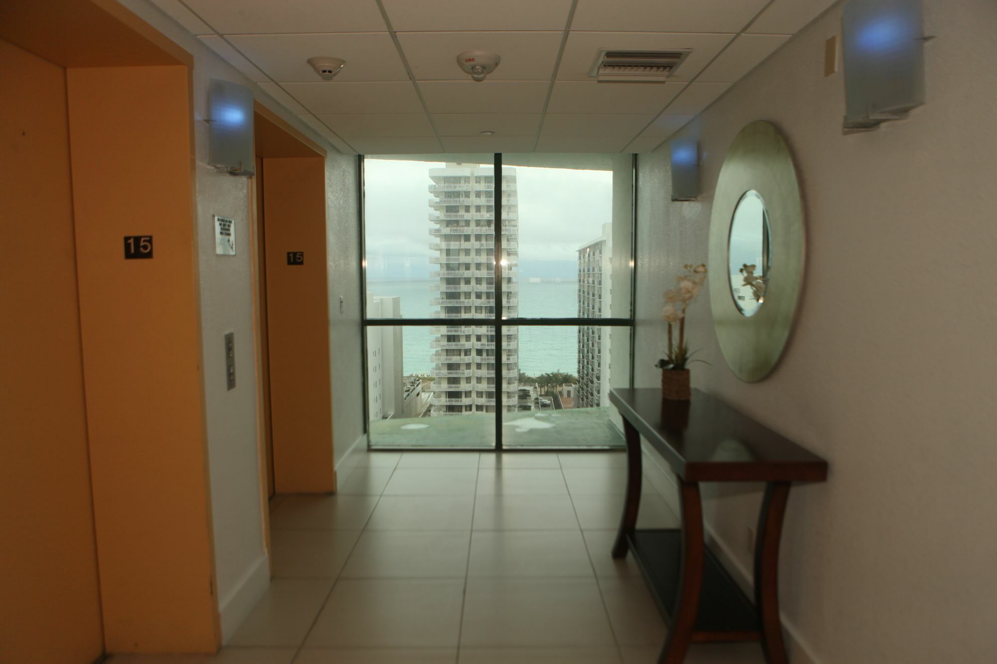 คาซาบลังกา ออน ดิ โอเชียน เวสต์ ทาวเวอร์ Hotel ไมอามีบีช ภายนอก รูปภาพ